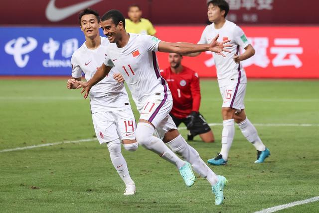 kaiyun-艾克森运动战进球或成国足良药 阿兰首秀2球满分