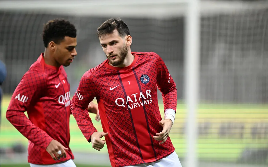 开云-记者：巴黎近年更注重整体而非个人；利物浦花5亿但未能奏效