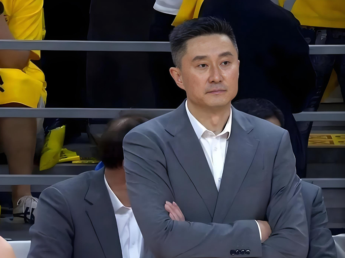 kaiyun开云体育官方入口-良苦用心！杜锋正在下一盘大棋|广东队|麦考尔|青岛队|徐杰|广东男篮_新浪体育_新浪新闻